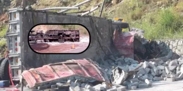 Volcadura mortal paraliza parcialmente la Barranca Larga–Ventanilla