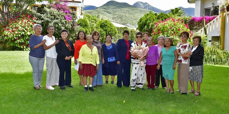 Fotos: Ruben Morales // Marilú Arias disfrutó de una agradable celebración de cumpleaños en compañía de sus amigas y excompañeras magistradas.
