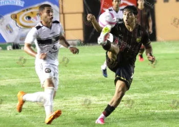 Fotos: Leobardo García Reyes // Dragones se impuso en casa.