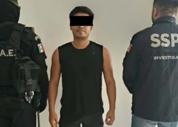 Y.R.L.M., alias “Platanito”, fue detenido mediante una orden de aprehensión.