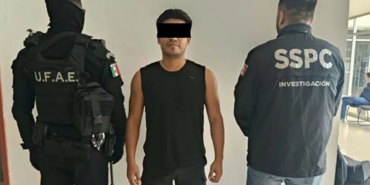 Y.R.L.M., alias “Platanito”, fue detenido mediante una orden de aprehensión.