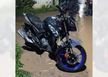 Elementos de la Policía Municipal recuperaron una motocicleta Itálika 150Z.