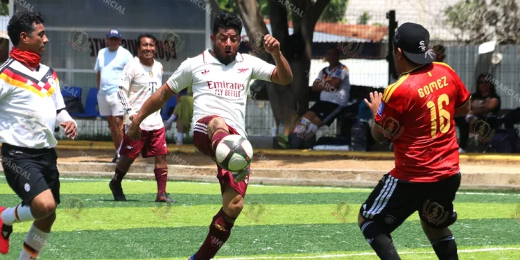 San Pablo arranca con victoria en la Liga Premier de Veteranos