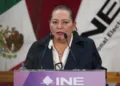 La funcionaria dejó el cargo con efectos inmediatos, en medio de señalamientos por presuntas irregularidades en contrataciones