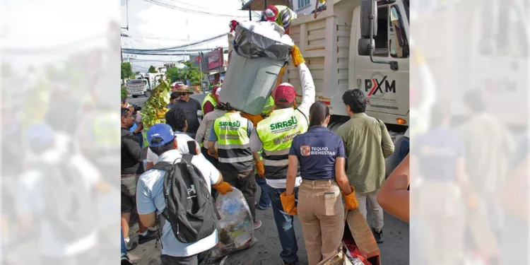 Foto: Tequio Bienestar // Anuncian campaña de separación de residuos en Puerto Escondido