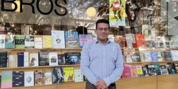 Almadía frena la presentación de novela ganadora tras señalamientos de que 99% fue escrito con IA