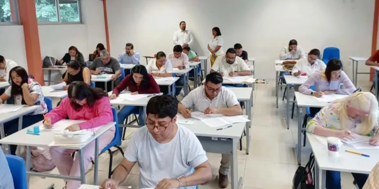 Foto: IEEPCO // Aplicación del examen para integrar consejos distritales electorales.