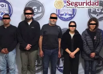 Clonaban voces de funcionarios con IA para extorsionar; cae red encabezada por exfuncionario de Michoacán