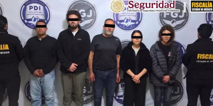 Clonaban voces de funcionarios con IA para extorsionar; cae red encabezada por exfuncionario de Michoacán