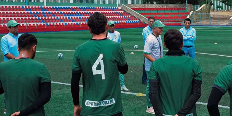 Carlos Ayala regresa con Chapulineros de Oaxaca.