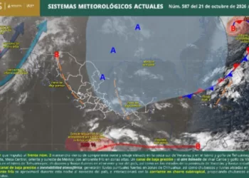 Masa de aire polar golpea Oaxaca: fuertes vientos, oleaje elevado y frío en zonas serranas