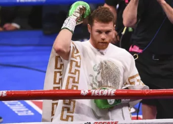 “Canelo” Álvarez planea su retiro: Quiere que su última pelea sea en el Estadio Azteca