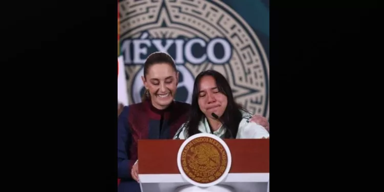 ¡Orgullo mexicano! Sheinbaum felicita a Charlyn Corral por ser reconocida como la mejor delantera del mundo