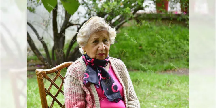 Foto: Rubén Morales // Mina Fernández, ejemplo de resiliencia. Venció al cáncer y ello la llevó a fundar Grupo Reto Oaxaca.