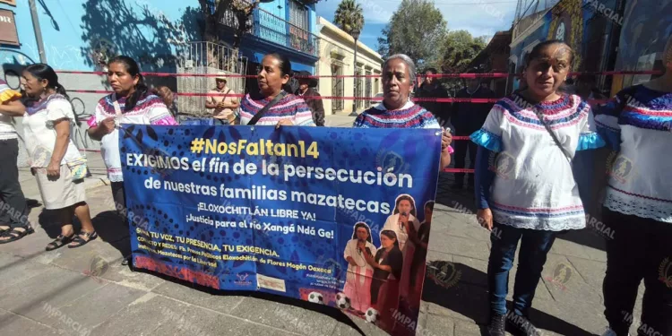 Foto: Jesús Santiago // Denuncian la persecución judicial alentada por Eliza Zepeda.