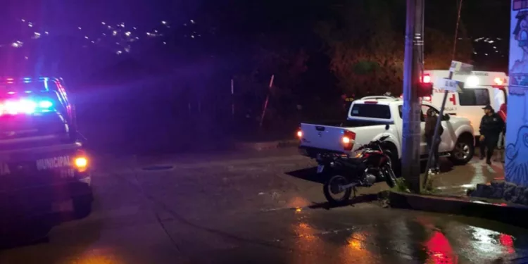 El fuerte impacto ocurrió en la esquina de Abraham Castellanos y 15 de Mayo.