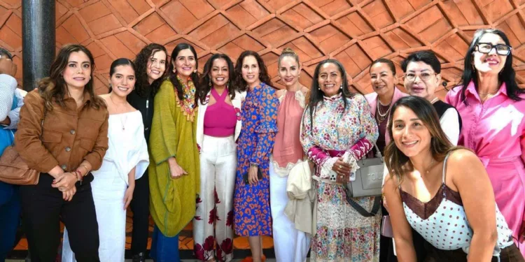 Foto: cortesía // El apoyo a la diputada federal Mariana Benítez Tiburcio.