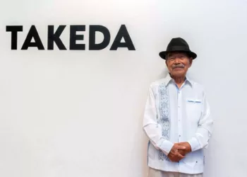 El artista japonés encuentra una manera de hablar sobre la relación entre el campesino, la naturaleza y los conocimientos heredados.