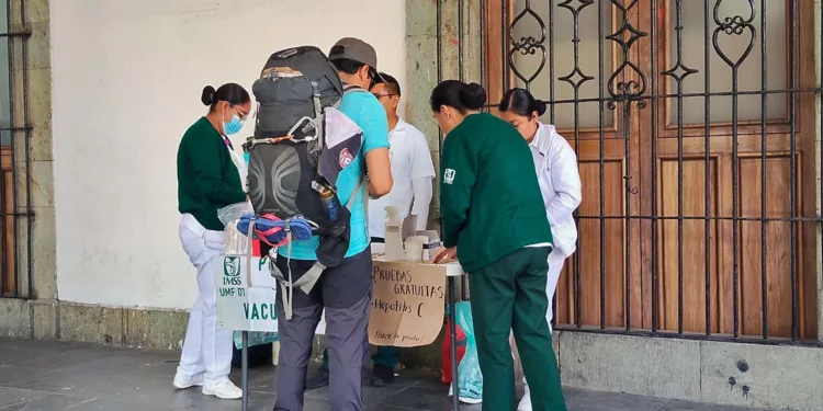 El gobierno anunció la compra masiva de vacunas de influenza y Covid-19.