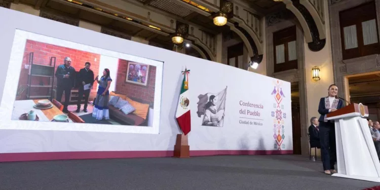 El gobierno federal entregó el primer paquete de vivienda en San Jacinto Amilpas.