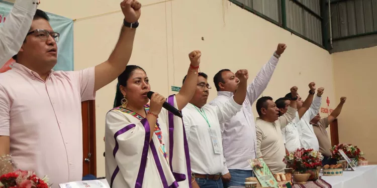 En Asamblea estatal la S-22 citó a paro masivo.