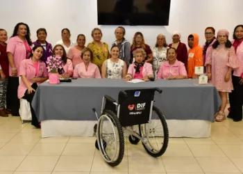 La presidenta del Grupo Reto Oaxaca destacó la importancia de acabar con los tabúes y acudir a la revisión médica.