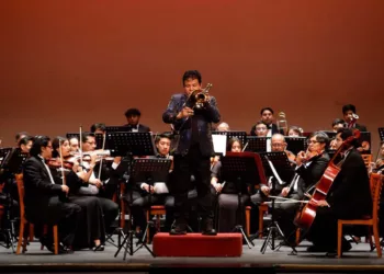 Faustino presentó su propia obra para trombón y orquesta en una velada que reunió la creación contemporánea con el repertorio sinfónico.