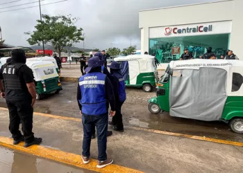 Aseguran 16 mototaxis en Santa María Atzompa por no contar con permiso