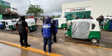 Aseguran 16 mototaxis en Santa María Atzompa por no contar con permiso
