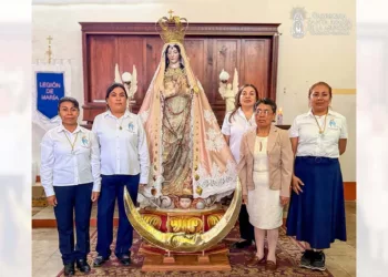 La comunidad parroquial expresó su profunda gratitud por este valioso gesto de fe.