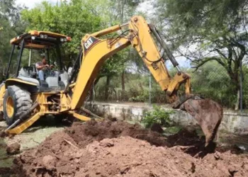La construcción busca atender una necesidad de quienes visitan el camposanto.