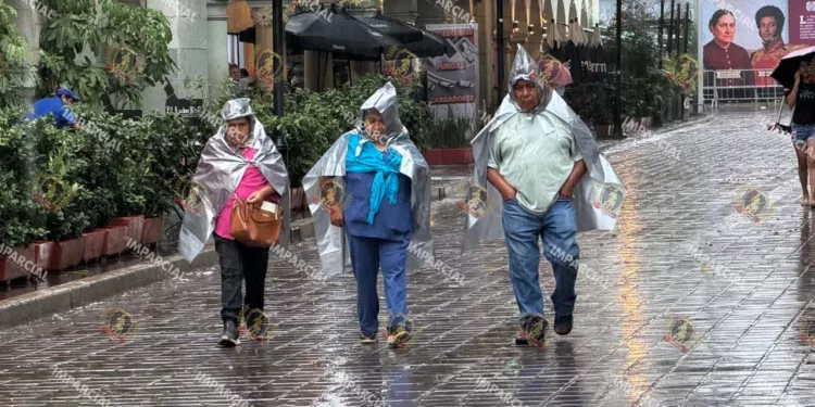Foto: Adrián Gaytán // Lluvia persistente en la zona metropolitana durante todo el jueves.