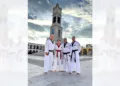 Manuel Jurado Malacara con destacados exponentes de las artes marciales en Tlaxiaco.