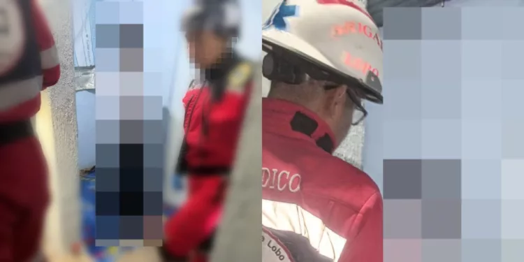 Peritos de la Fiscalía General del Estado procesaron la escena del hallazgo en el sector norte de la capital del estado para recabar los indicios correspondientes.
