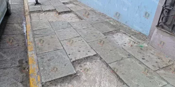 Foto: Lisbeth Mejía // Piden que se agilicen los trabajos y se garantice la seguridad de las y los peatones.
