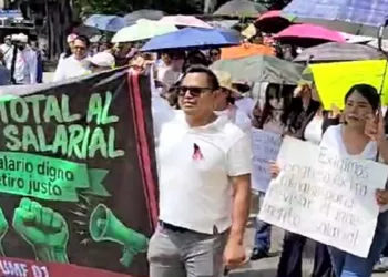 Foto: cortesía // Persisten trabajadores del IMSS-Bienestar en demanda de insumos y medicamentos para atención a derechohabientes.