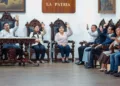 Foto: Municipio de Oaxaca de Juárez // Sesión de Cabildo. Faltaba uno.