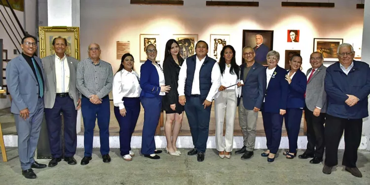 Fotos: Rubén Morales // Socios del Club Rotario Oaxaca y la subastadora Roamhy Heras se reunieron en esta iniciativa que vinculó el arte con el apoyo a la Ciudad de los Niños de Oaxaca.