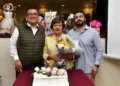 Fotos: Ruben Morales // Soledad Osogobio celebró su cumpleaños acompañada de su hijo, Ignacio García, y su nieto, Ignacio García López.