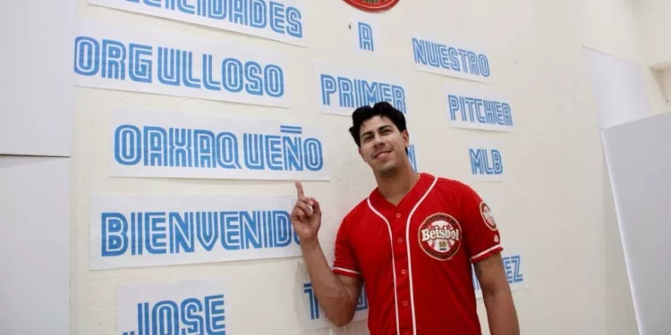“Tibu” Rodríguez de vuelta en casa; el lanzador de Grandes Ligas visitó la Academia Alfredo Harp Helú