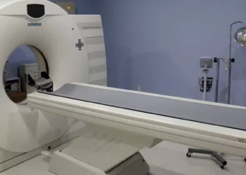 Foto: Archivo El Imparcial // Tomógrafo en el área de Neurología.
