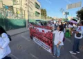 Fotos: Adrián Gaytán // Una parada del contingente de trabajadores del IMSS frente al HGZ 01.