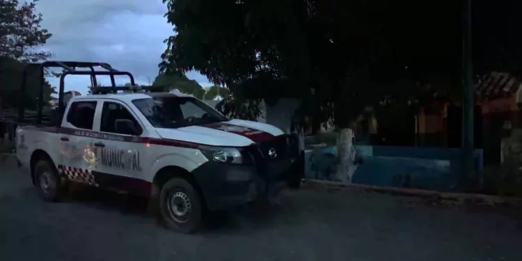 Se “desvive” en el interior de un panteón en Juchitán