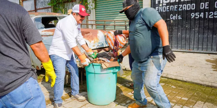 Refuerzan recolección y coordinación para atender la basura en Puerto Escondido