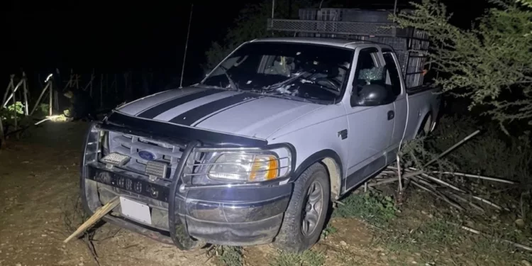 ¡Tarde violenta en Ejutla! Asesinan a campesino dentro de su camioneta