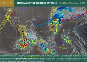 Oaxaca, bajo la amenaza de dos ciclones: alertan por inundaciones, deslaves y lluvias intensas