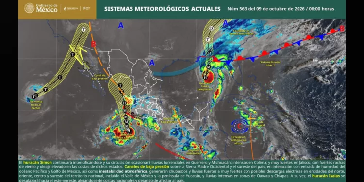 Oaxaca, bajo la amenaza de dos ciclones: alertan por inundaciones, deslaves y lluvias intensas