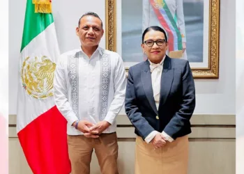 Foto: Secretaría de Gobernación // Francisco Vázquez Jiménez y Rosa Icela Rodriguez.