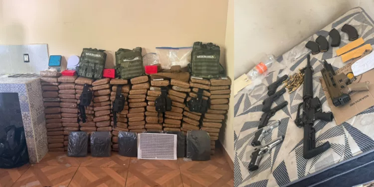 Camioneta robada lleva a operativo: aseguran armas, equipo táctico y más de 160 paquetes con presuntas drogas