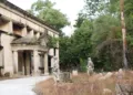 De mansión de los excesos a aulas públicas: Sheinbaum convertirá la residencia de ‘El Negro’ Durazo en universidad y preparatoria
